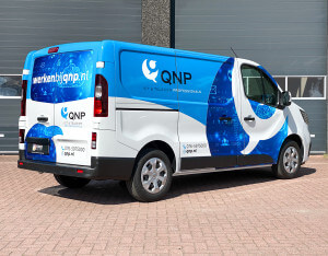 qnp-ict-bedrijfsbus-belettering-favo-reclame-15.jpg