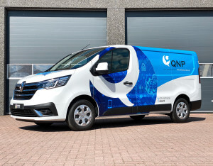 qnp-ict-bedrijfsbus-belettering-favo-reclame-03.jpg