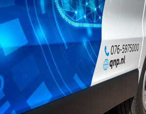 qnp-ict-bedrijfsbus-belettering-favo-reclame-09.jpg