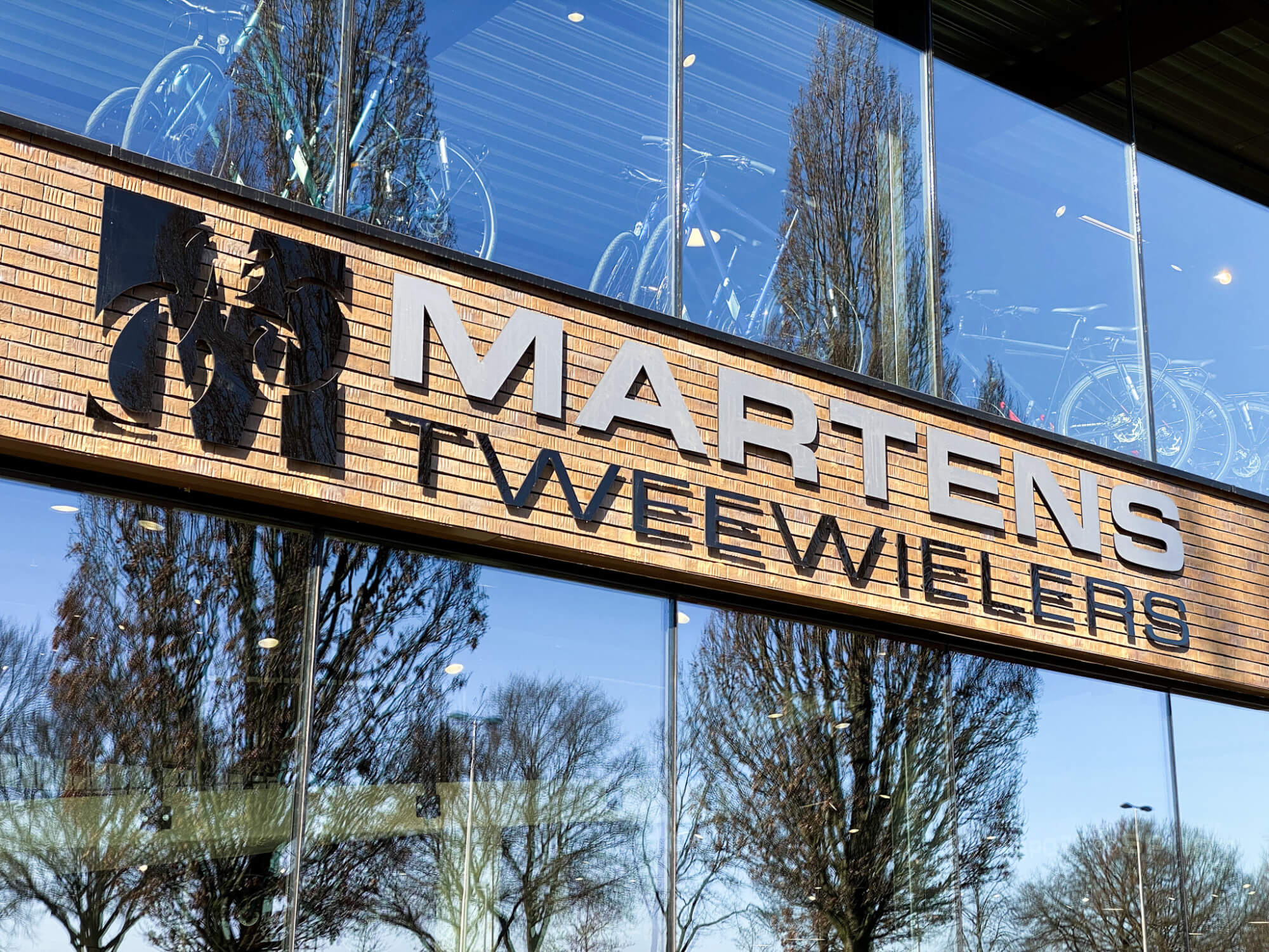 martens-tweewielers-rucphen-signing-belettering-favo-reclame-02.jpg